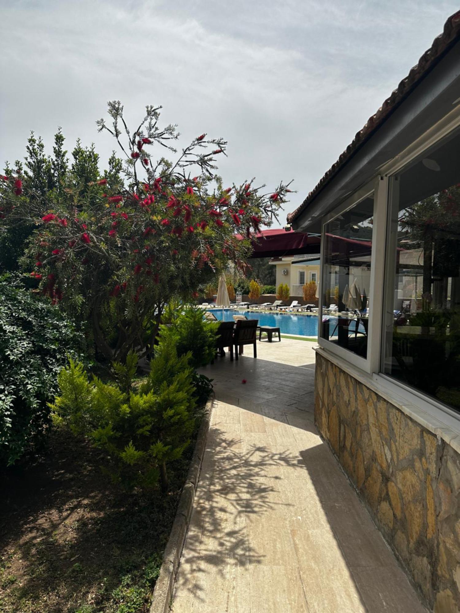 Carmina Hotel Ovacık Esterno foto